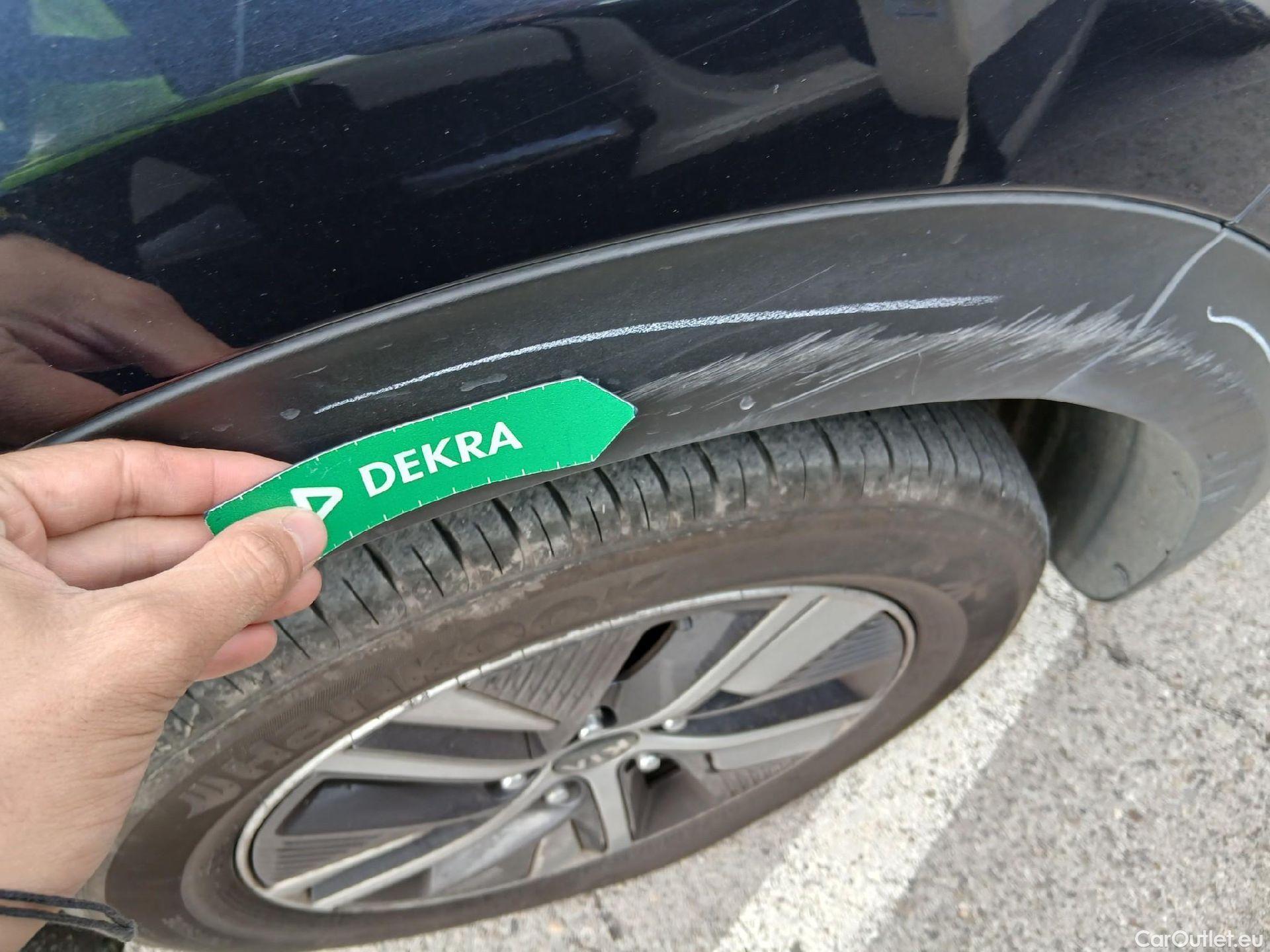  KIA  Niro KIA  1.6 GDi PHEV 104kW (141CV) Drive (AC) #61