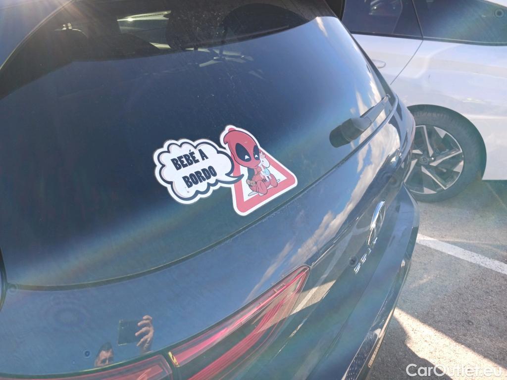  Volkswagen  Golf  VOLKSWAGEN / 2020 / 5P / berlina con portón Life 2.0 TDI 85kW (115CV) #21