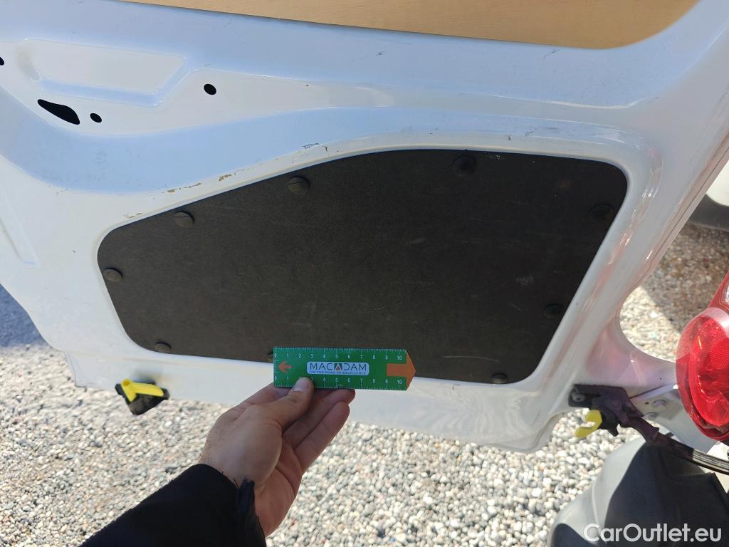  Peugeot  Partner PEUGEOT  VU 4p 2G furgón derivado de Furgón Confort PackL2 BlueHDi 73KW (100) #67