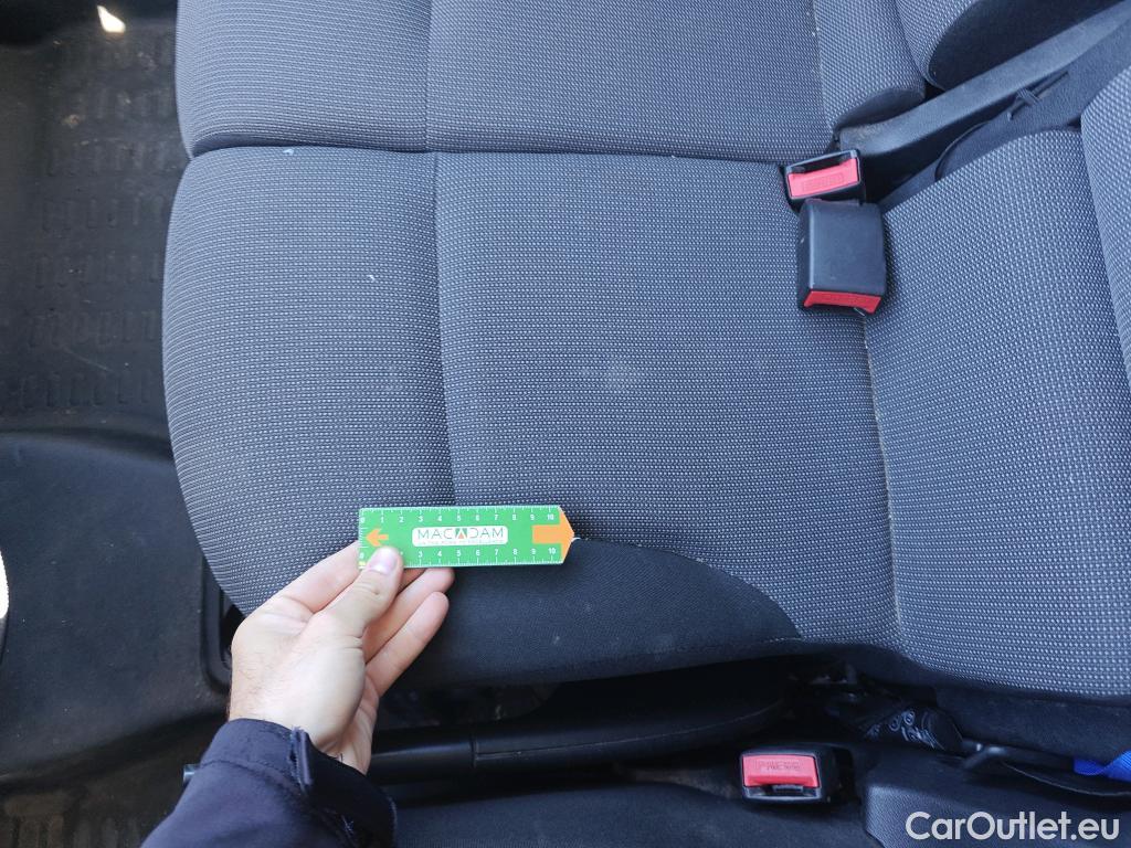  Peugeot  Partner PEUGEOT  VU 4p 2G furgón derivado de Furgón Confort PackL2 BlueHDi 73KW (100) #33