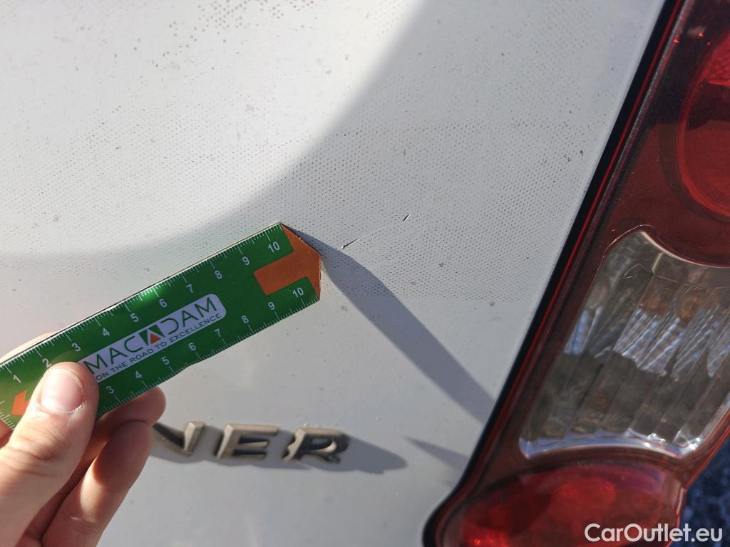  Peugeot  Partner PEUGEOT  VU 4p 2G furgón derivado de Furgón Confort PackL2 BlueHDi 73KW (100) #17