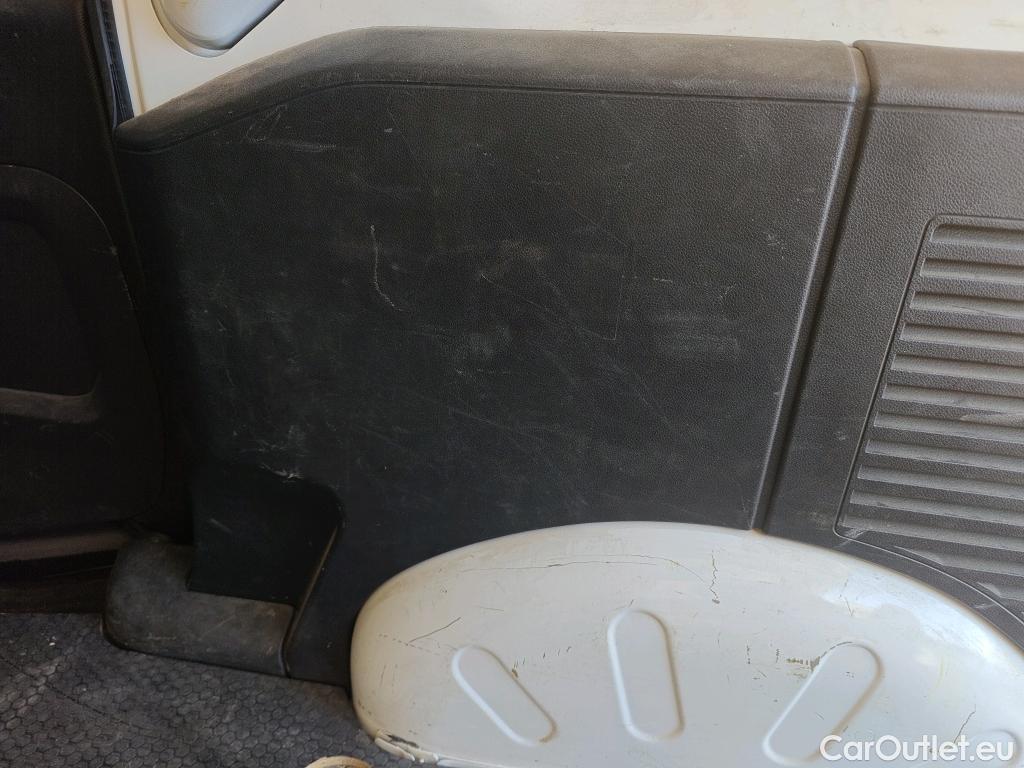  Peugeot  Partner PEUGEOT  VU 4p 2G furgón derivado de Furgón Confort PackL2 BlueHDi 73KW (100) #65