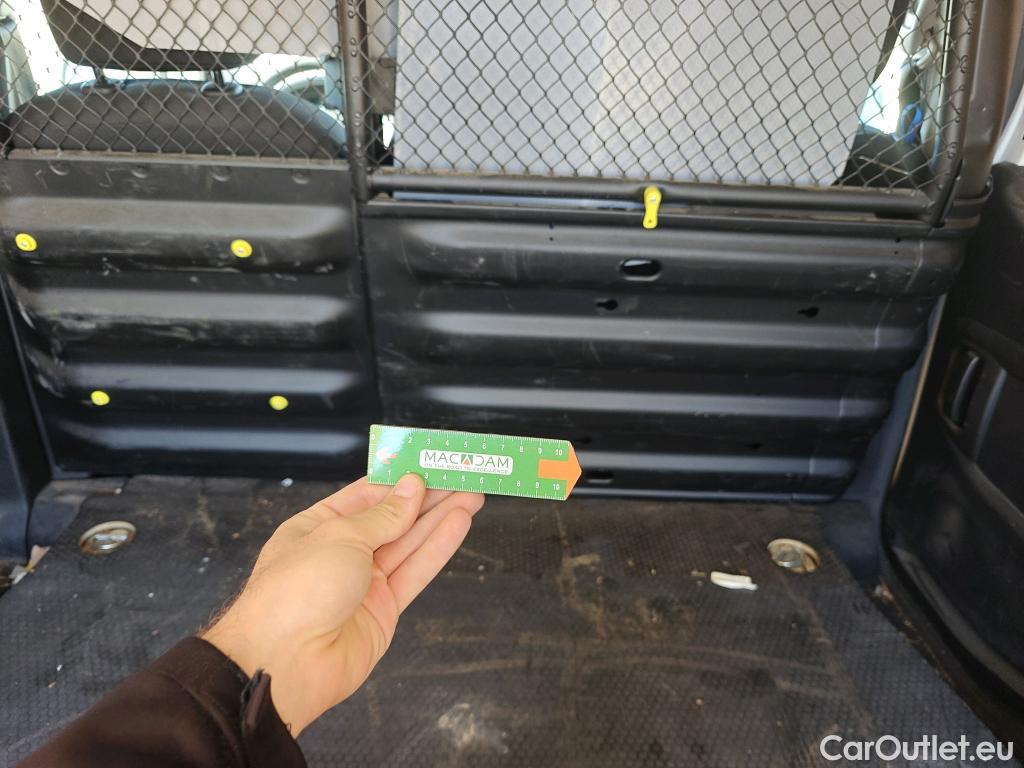  Peugeot  Partner PEUGEOT  VU 4p 2G furgón derivado de Furgón Confort PackL2 BlueHDi 73KW (100) #68