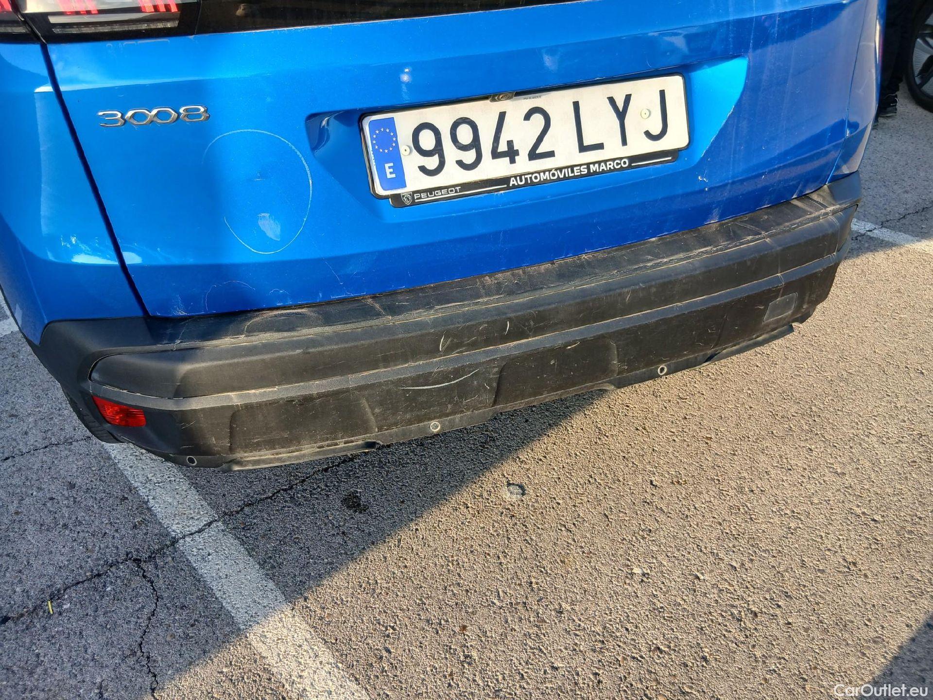  Peugeot  3008 PEUGEOT  / 2020 / 5P / todoterreno 1.2 PureTech 96KW S&S Active Pack EAT8 #14