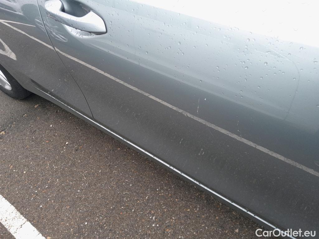  KIA  Cee'd KIA Ceed / 2018 / 5P / berlina con portón 1.0 T-GDi 74kW (100CV) Drive #4