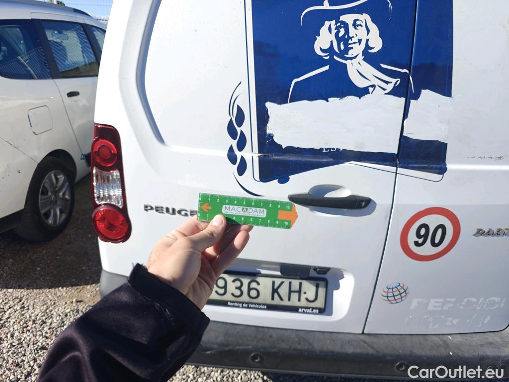  Peugeot  Partner PEUGEOT  VU 4p 2G furgón derivado de Furgón Confort PackL2 BlueHDi 73KW (100) #7