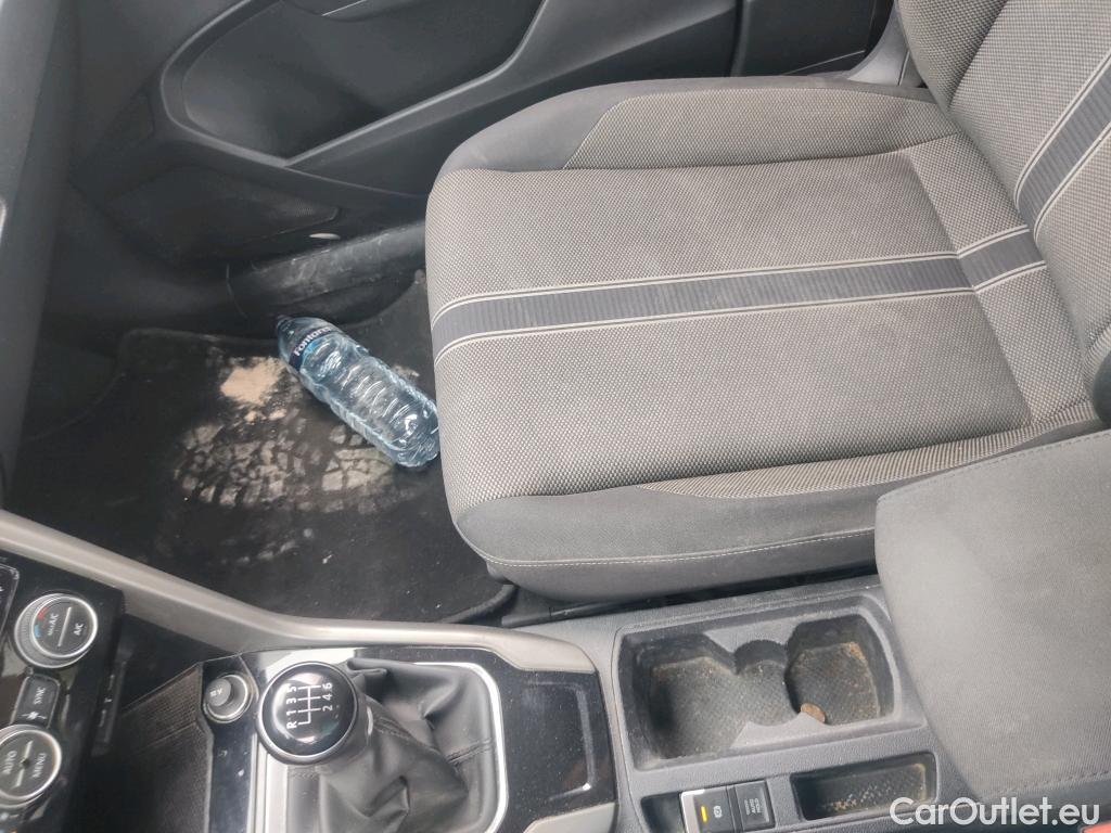  Volkswagen  T-ROC VOLKSWAGEN  / 2017 / 5P / todoterreno Advance 2.0 TDI 85kW (115CV) #13