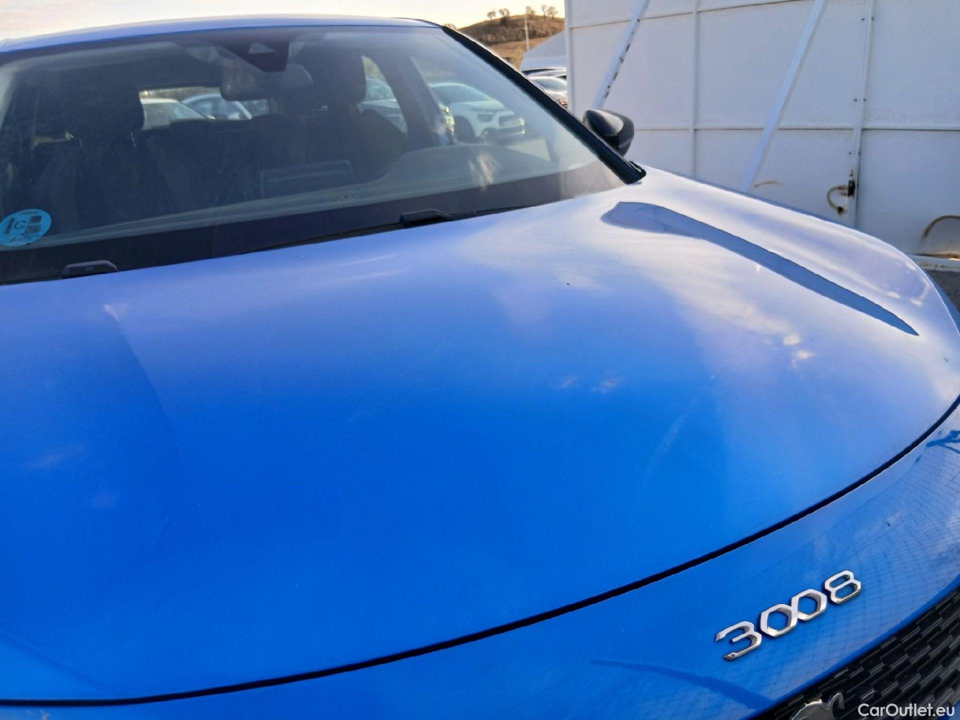  Peugeot  3008 PEUGEOT  / 2020 / 5P / todoterreno 1.2 PureTech 96KW S&S Active Pack EAT8 #10