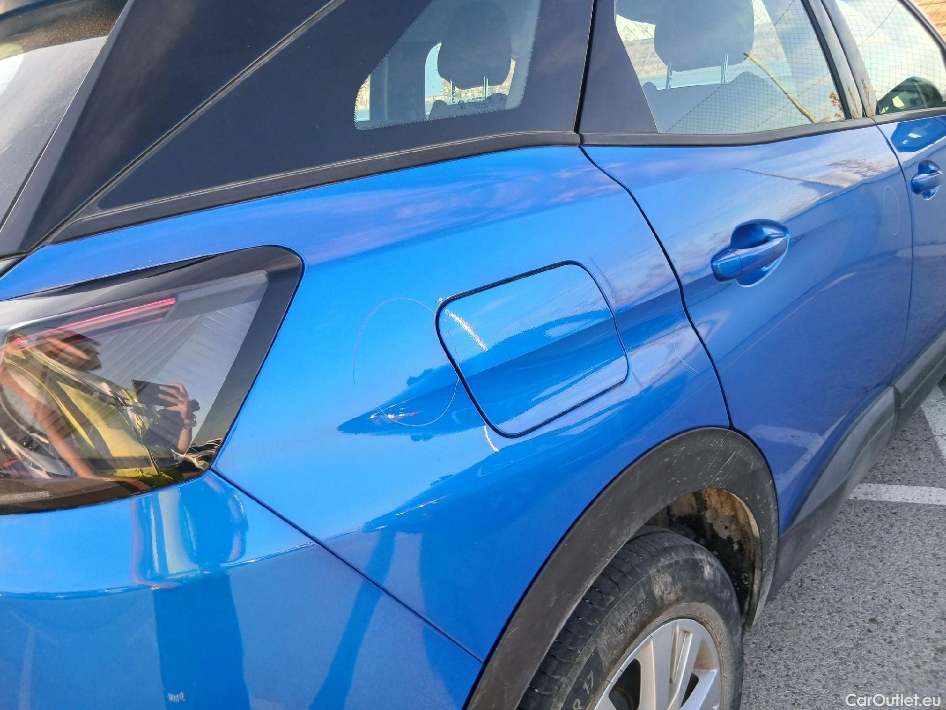  Peugeot  3008 PEUGEOT  / 2020 / 5P / todoterreno 1.2 PureTech 96KW S&S Active Pack EAT8 #20