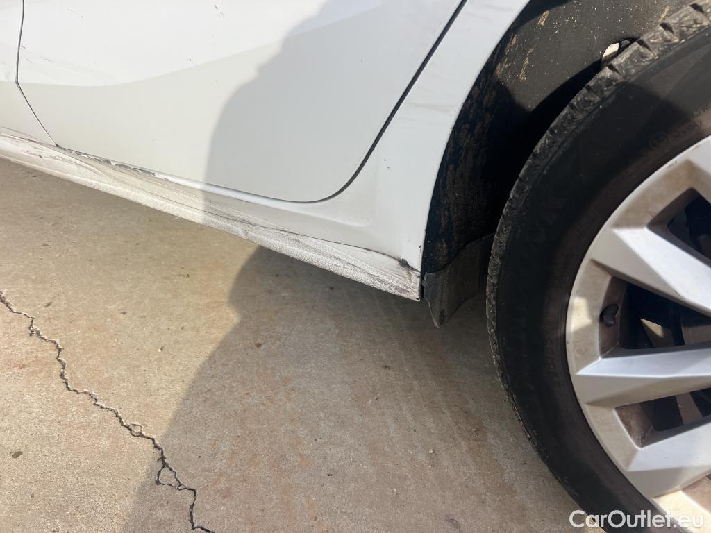  Audi  A3 AUDI  / 2020 / 5P / berlina con portón Sportback 30 TFSI 81kW (110CV) S tronic #3