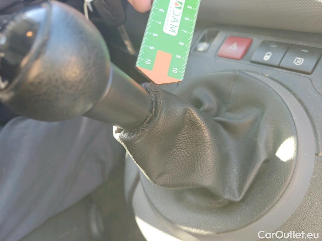  Peugeot  Partner PEUGEOT  VU 4p 2G furgón derivado de Furgón Confort PackL2 BlueHDi 73KW (100) #57