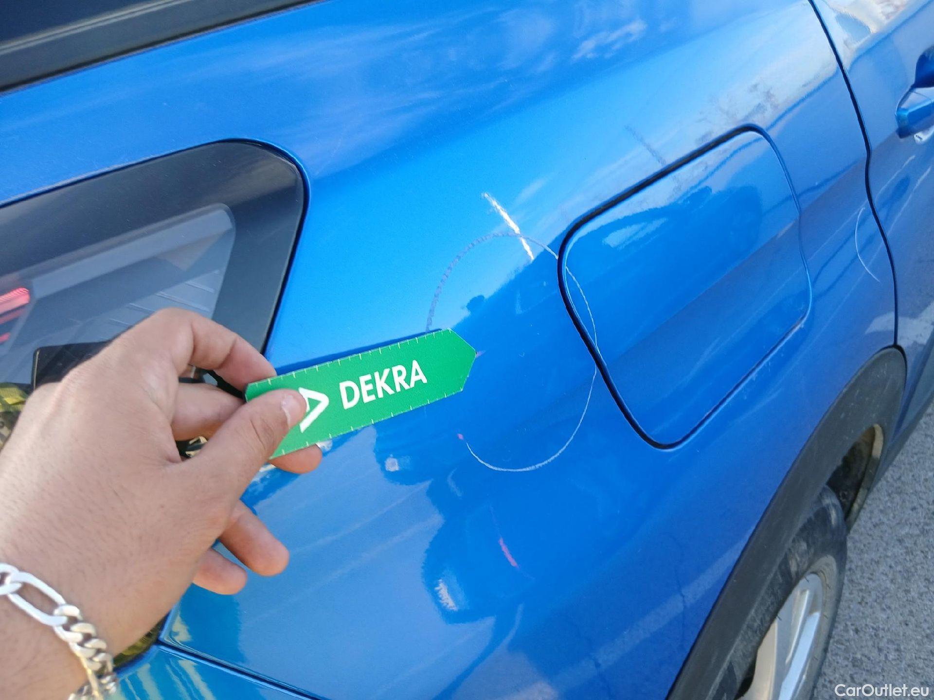  Peugeot  3008 PEUGEOT  / 2020 / 5P / todoterreno 1.2 PureTech 96KW S&S Active Pack EAT8 #21