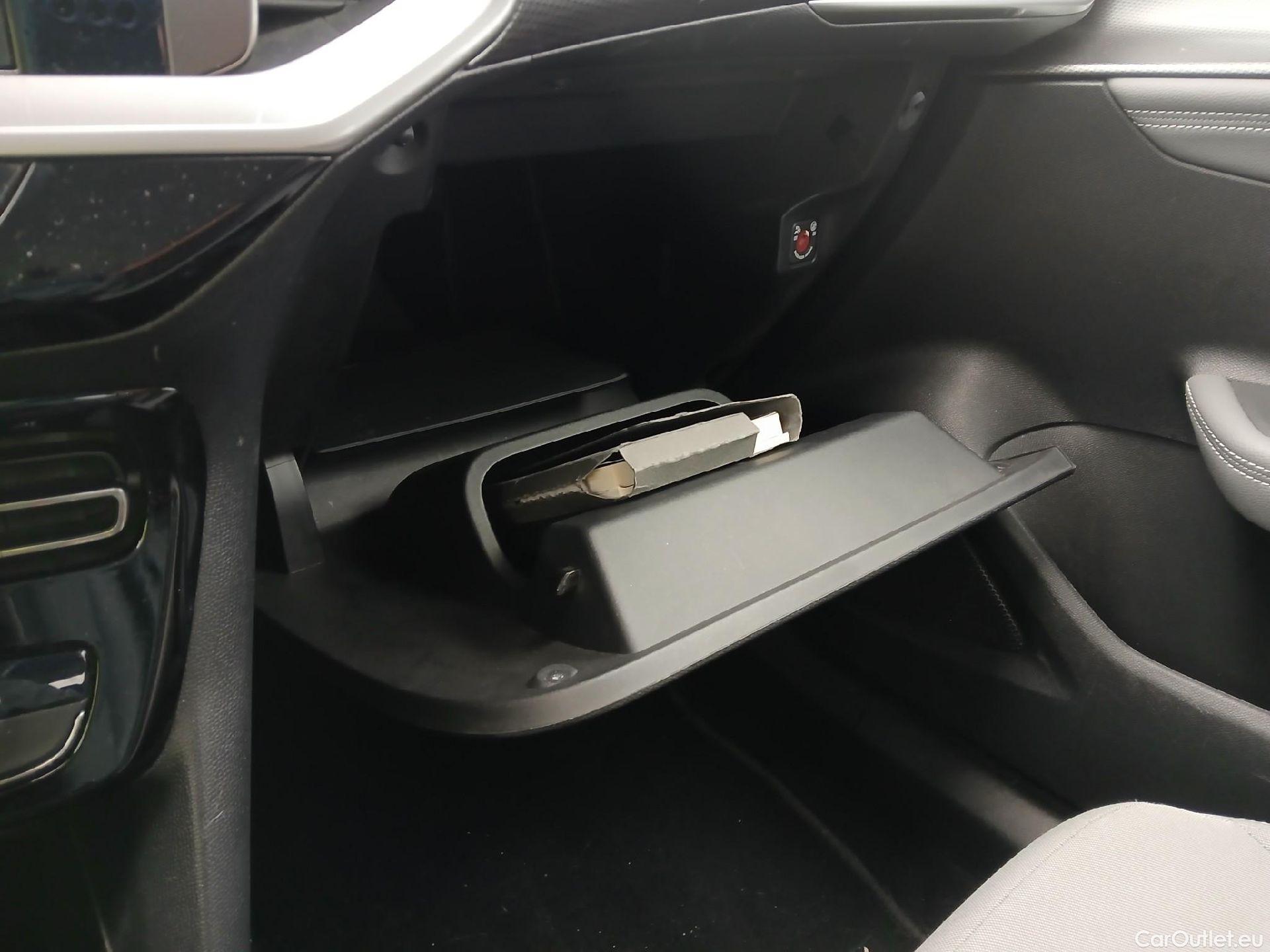  Opel  Mokka OPEL  / 2020 / 5P / todoterreno 1.2 T 96kW (130 CV) Business Elegance #1