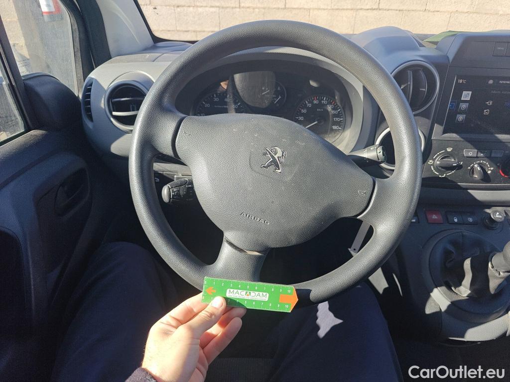  Peugeot  Partner PEUGEOT  VU 4p 2G furgón derivado de Furgón Confort PackL2 BlueHDi 73KW (100) #43