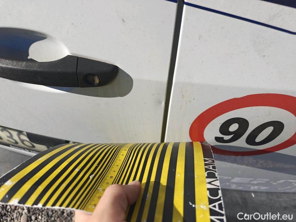  Peugeot  Partner PEUGEOT  VU 4p 2G furgón derivado de Furgón Confort PackL2 BlueHDi 73KW (100) #9