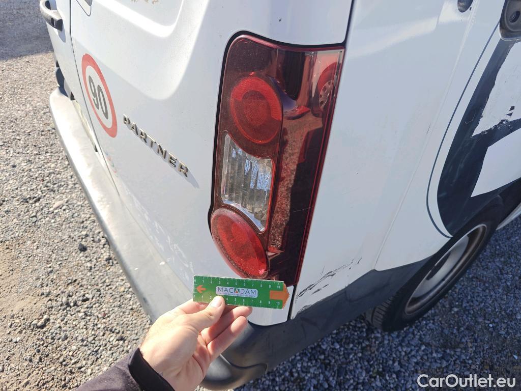  Peugeot  Partner PEUGEOT  VU 4p 2G furgón derivado de Furgón Confort PackL2 BlueHDi 73KW (100) #70