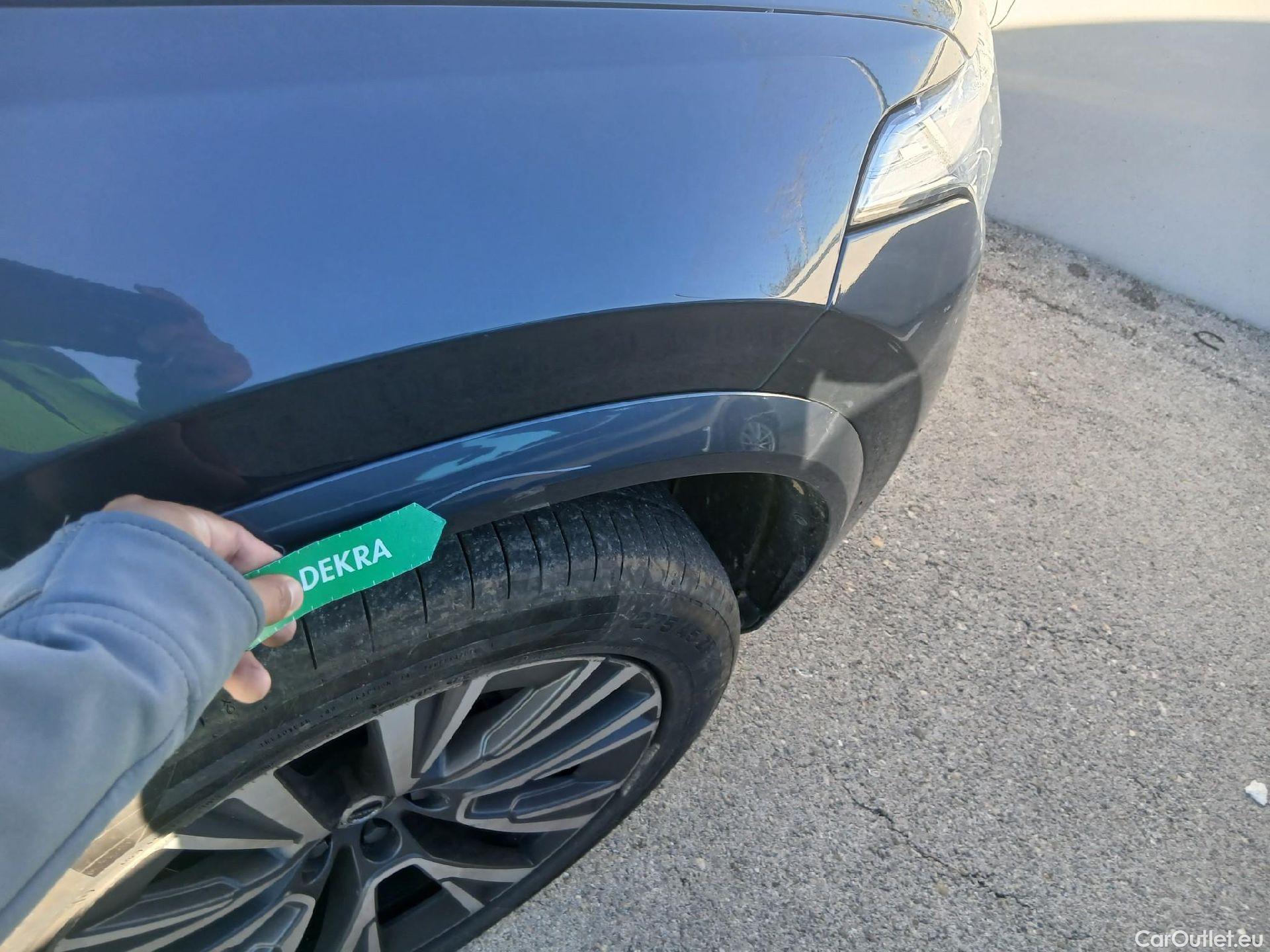  Volvo  XC90 VOLVO  / 2019 / 5P / todoterreno 2.0 B5 D AWD Momentum Pro Auto #26