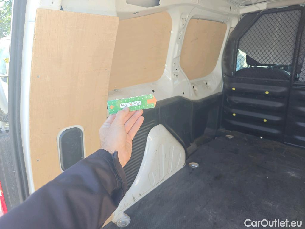  Peugeot  Partner PEUGEOT  VU 4p 2G furgón derivado de Furgón Confort PackL2 BlueHDi 73KW (100) #61