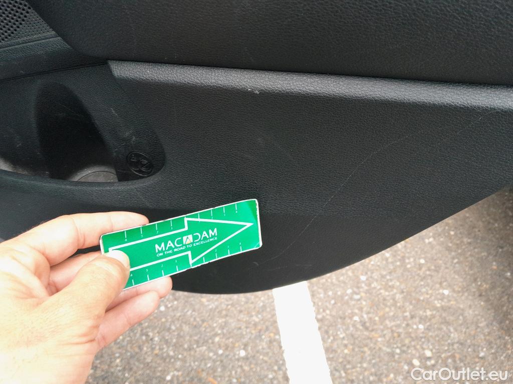  KIA  Cee'd KIA Ceed / 2018 / 5P / berlina con portón 1.0 T-GDi 74kW (100CV) Drive #13