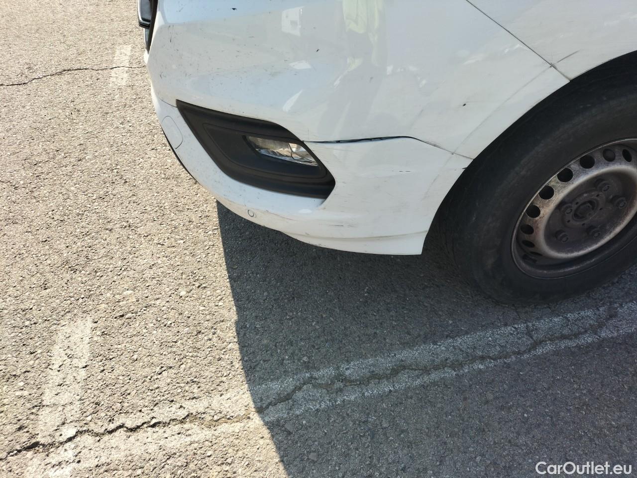  Ford  Transit  Custom Furgón 280 L1 Trend TDCi 105CV MT6 E6dT #16