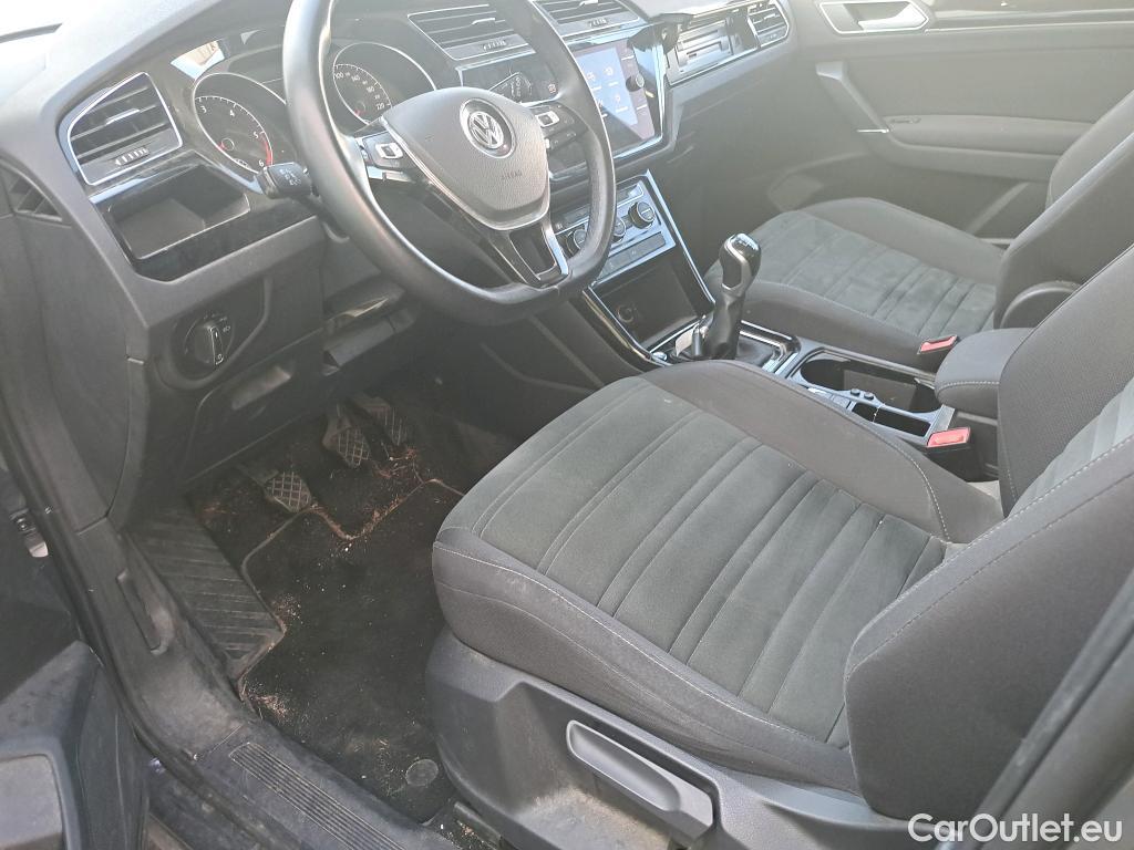  Volkswagen  Touran VOLKSWAGEN  / 2015 / 5P / monovolumen compacto Sport 2.0 TDI 110kW (150CV) #34