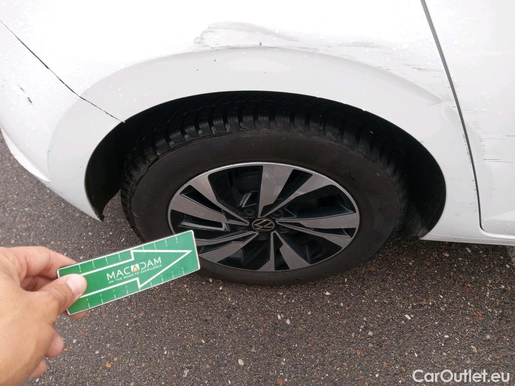  Volkswagen  Polo VOLKSWAGEN  / 2017 / 5P / berlina con portón Advance 1.0 TSI 70kW (95CV) #46