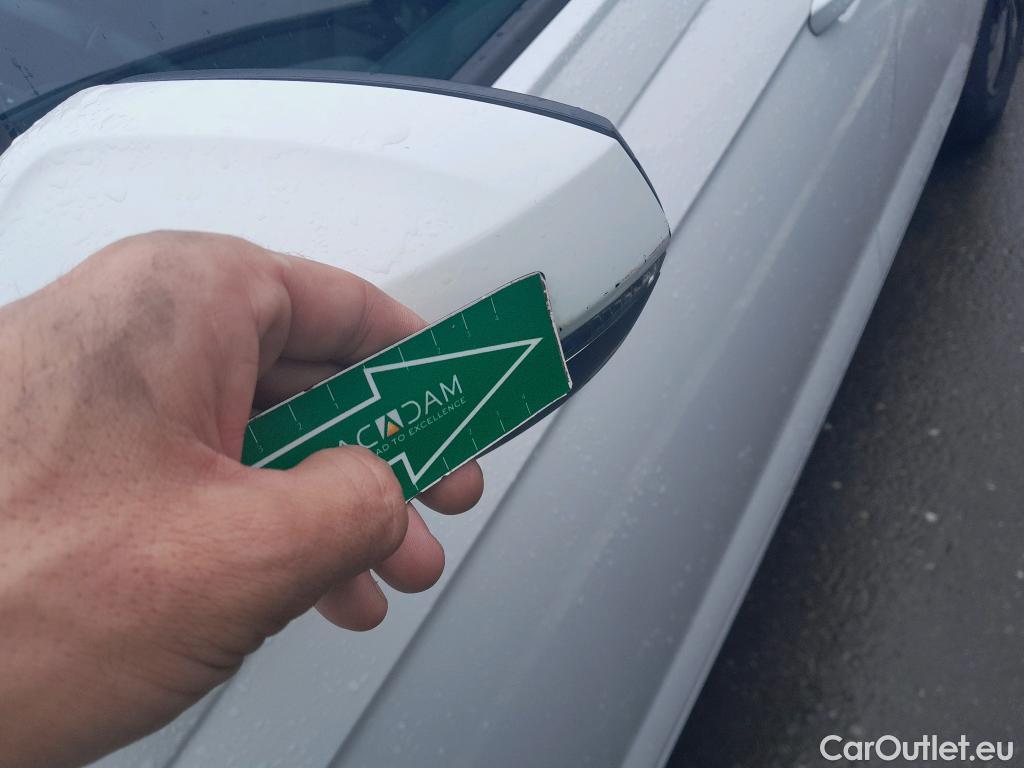  Volkswagen  Polo VOLKSWAGEN  / 2017 / 5P / berlina con portón Advance 1.0 TSI 70kW (95CV) #20