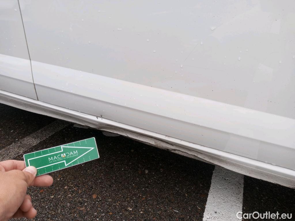  Volkswagen  Polo VOLKSWAGEN  / 2017 / 5P / berlina con portón Advance 1.0 TSI 70kW (95CV) #6