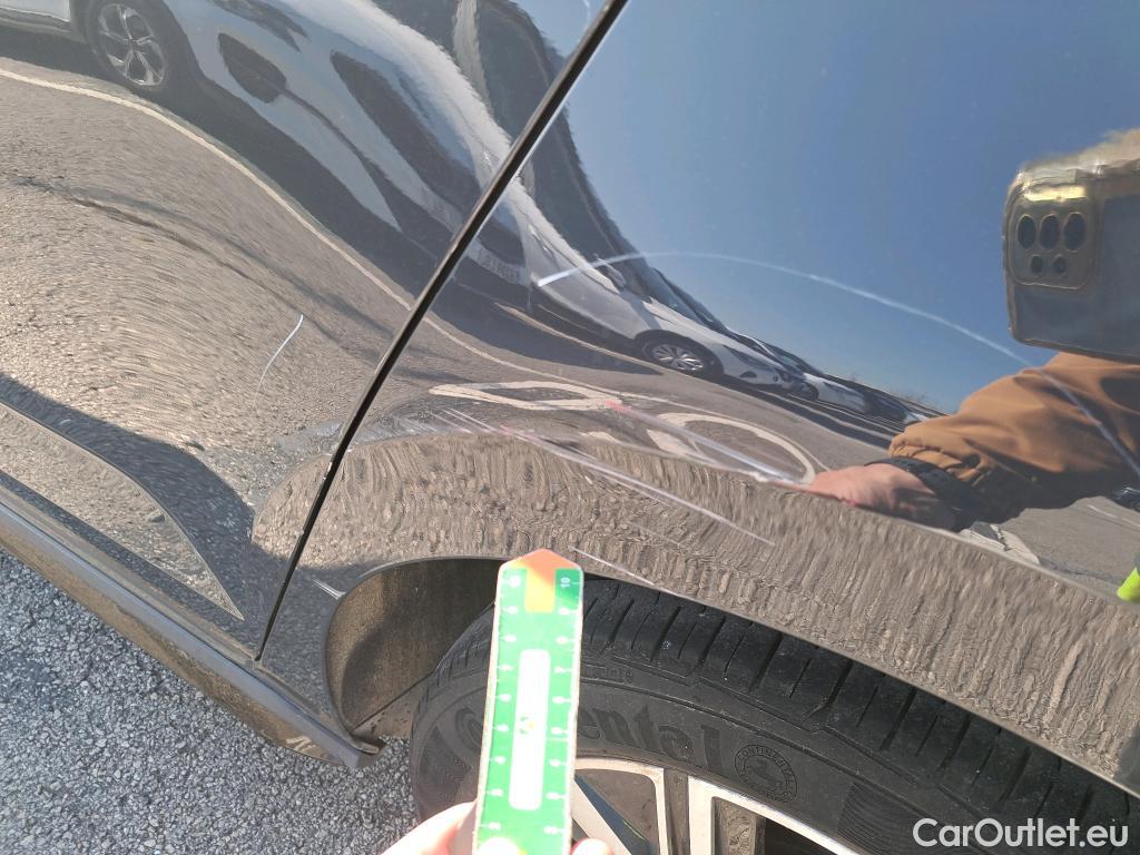  Volkswagen  Touran VOLKSWAGEN  / 2015 / 5P / monovolumen compacto Sport 2.0 TDI 110kW (150CV) #10