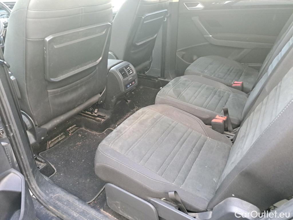  Volkswagen  Touran VOLKSWAGEN  / 2015 / 5P / monovolumen compacto Sport 2.0 TDI 110kW (150CV) #33