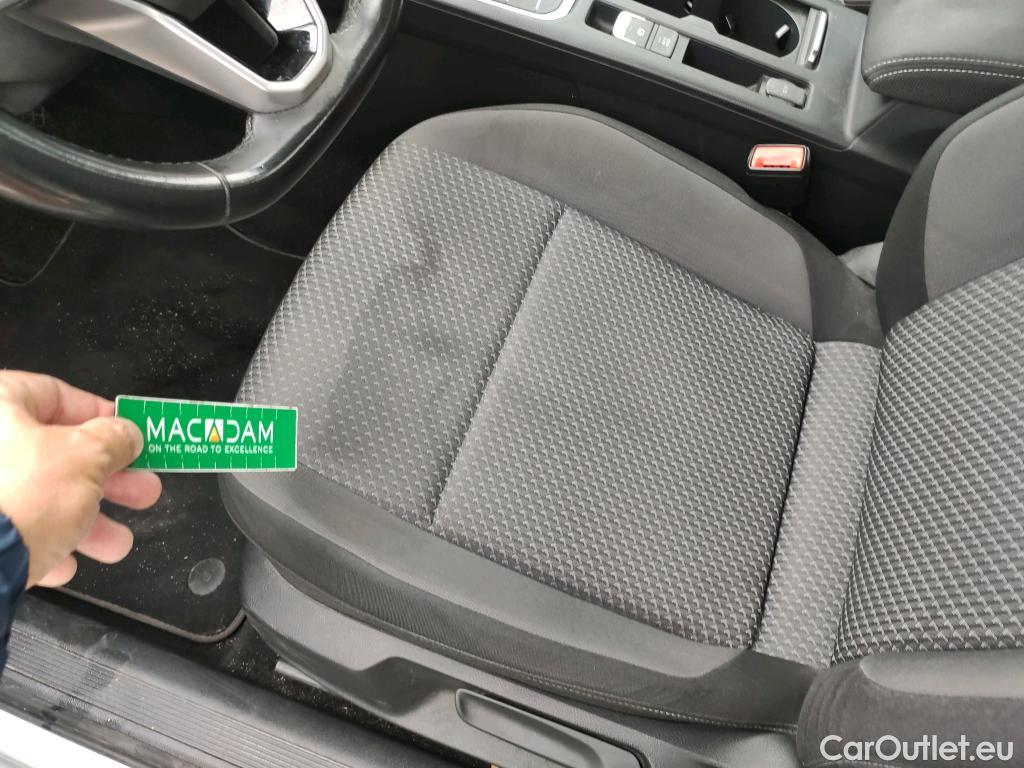  Volkswagen  Passat VOLKSWAGEN  / 2019 / 4P / sedán 2.0 TDI 110kW (150CV) #22