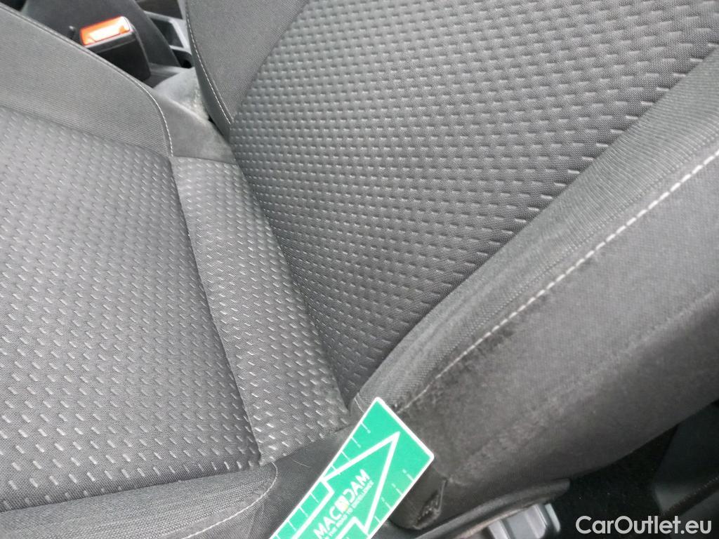  Volkswagen  Polo VOLKSWAGEN  / 2017 / 5P / berlina con portón Advance 1.0 TSI 70kW (95CV) #16