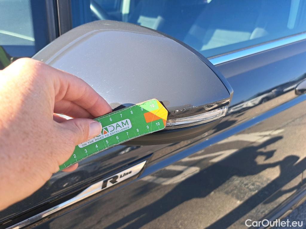  Volkswagen  Touran VOLKSWAGEN  / 2015 / 5P / monovolumen compacto Sport 2.0 TDI 110kW (150CV) #40