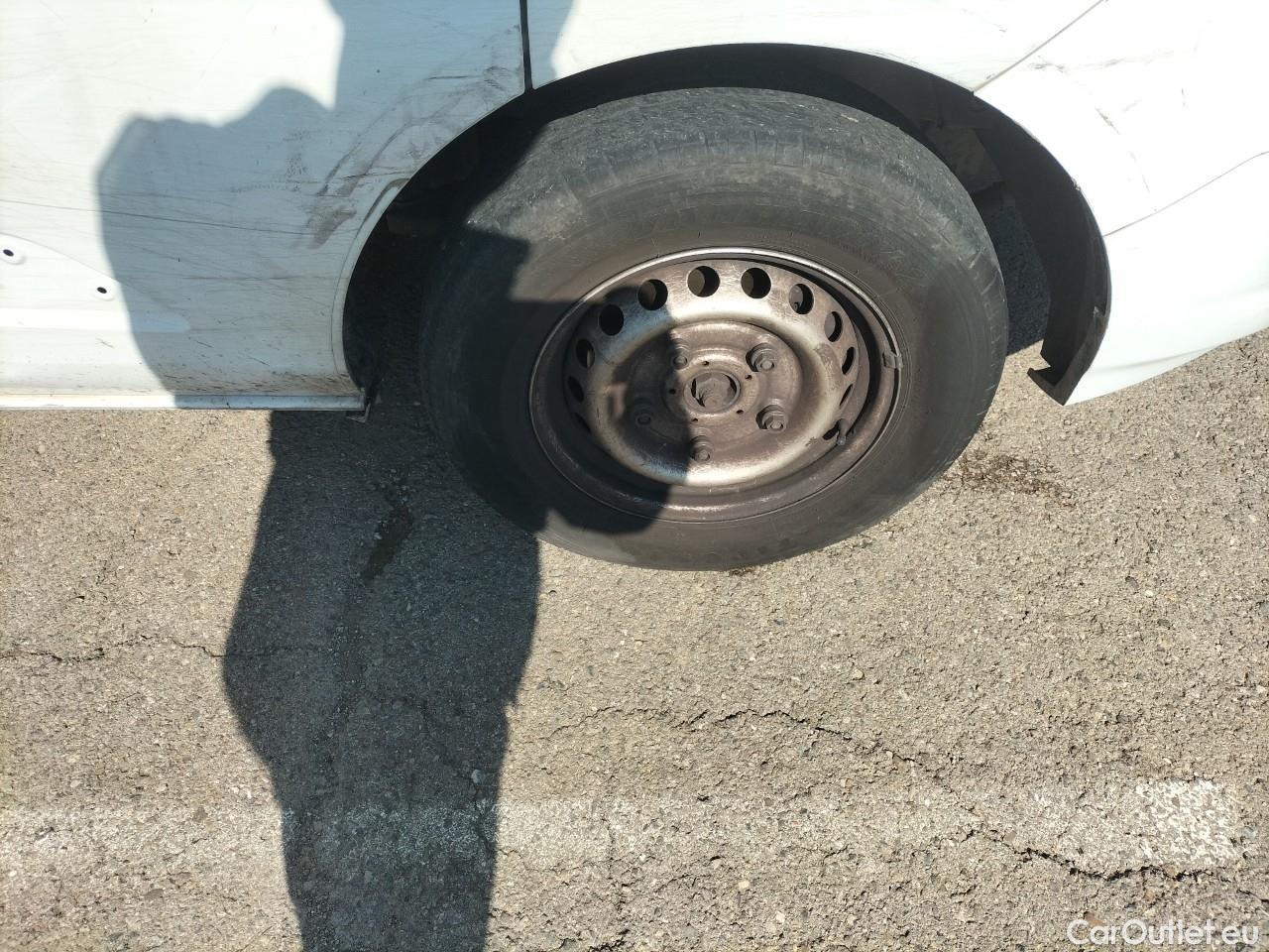  Ford  Transit  Custom Furgón 280 L1 Trend TDCi 105CV MT6 E6dT #89