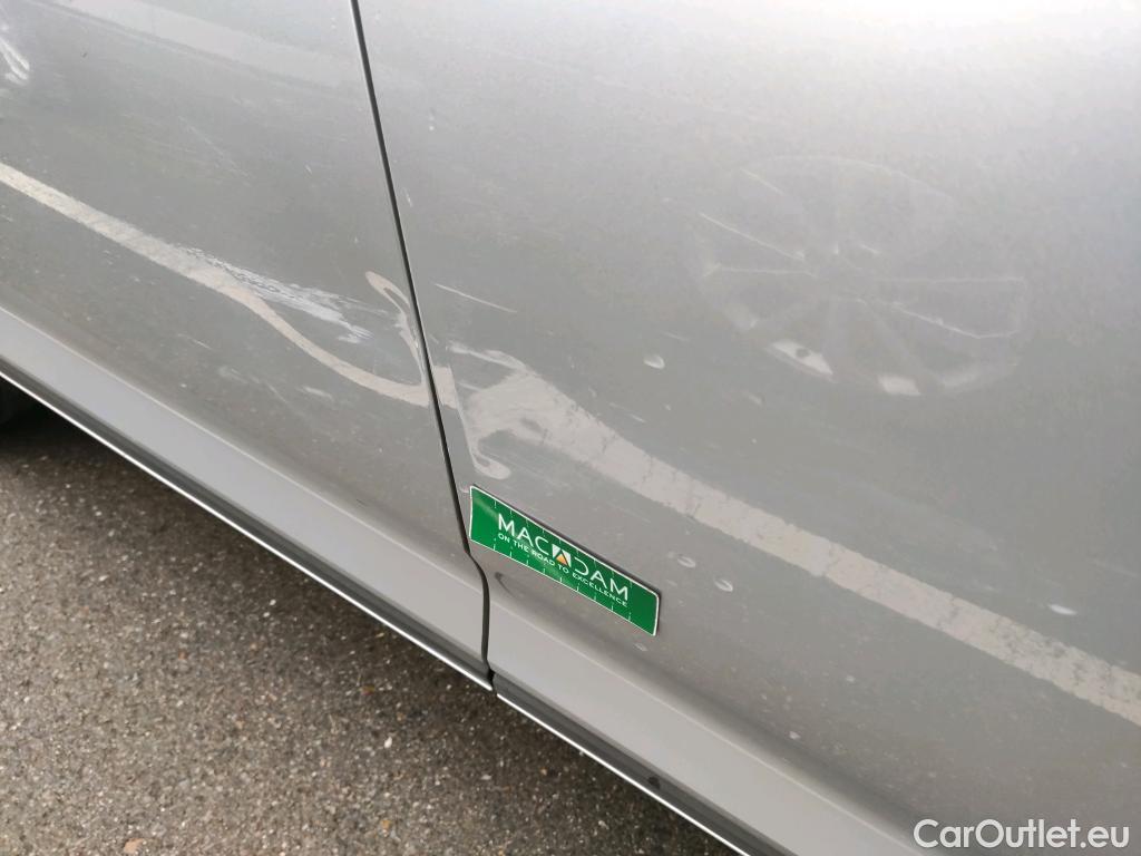  Volkswagen  Passat VOLKSWAGEN  / 2019 / 4P / sedán 2.0 TDI 110kW (150CV) #6