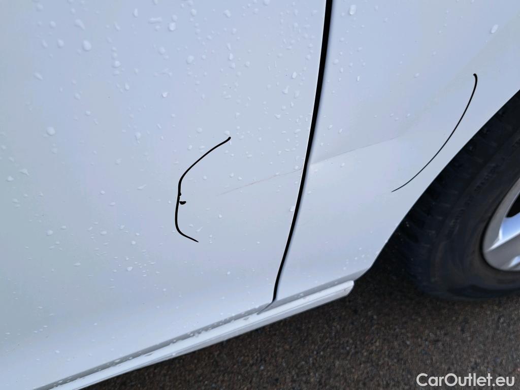  Volkswagen  Golf  VOLKSWAGEN / 2020 / 5P / berlina con portón 2.0 TDI 85kW (115CV) #14