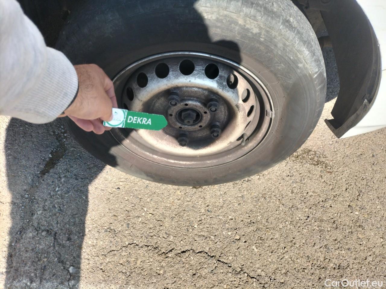  Ford  Transit  Custom Furgón 280 L1 Trend TDCi 105CV MT6 E6dT #88