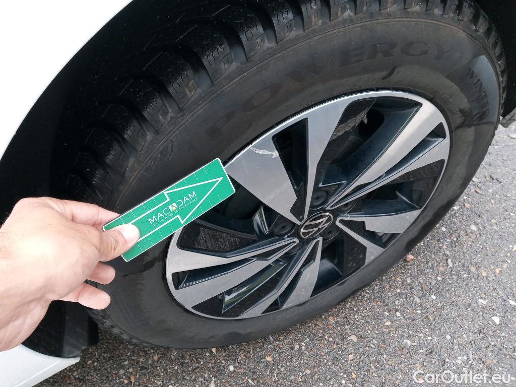  Volkswagen  Polo VOLKSWAGEN  / 2017 / 5P / berlina con portón Advance 1.0 TSI 70kW (95CV) #10