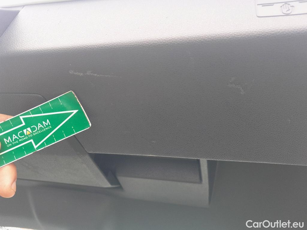  Volkswagen  Polo VOLKSWAGEN  / 2017 / 5P / berlina con portón Advance 1.0 TSI 70kW (95CV) #11