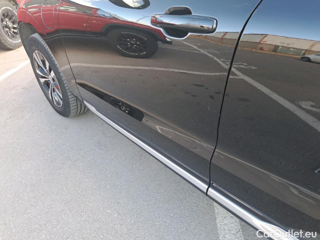  Volvo  XC60 VOLVO    2.0 T6 AWD Recharge Core Auto #11