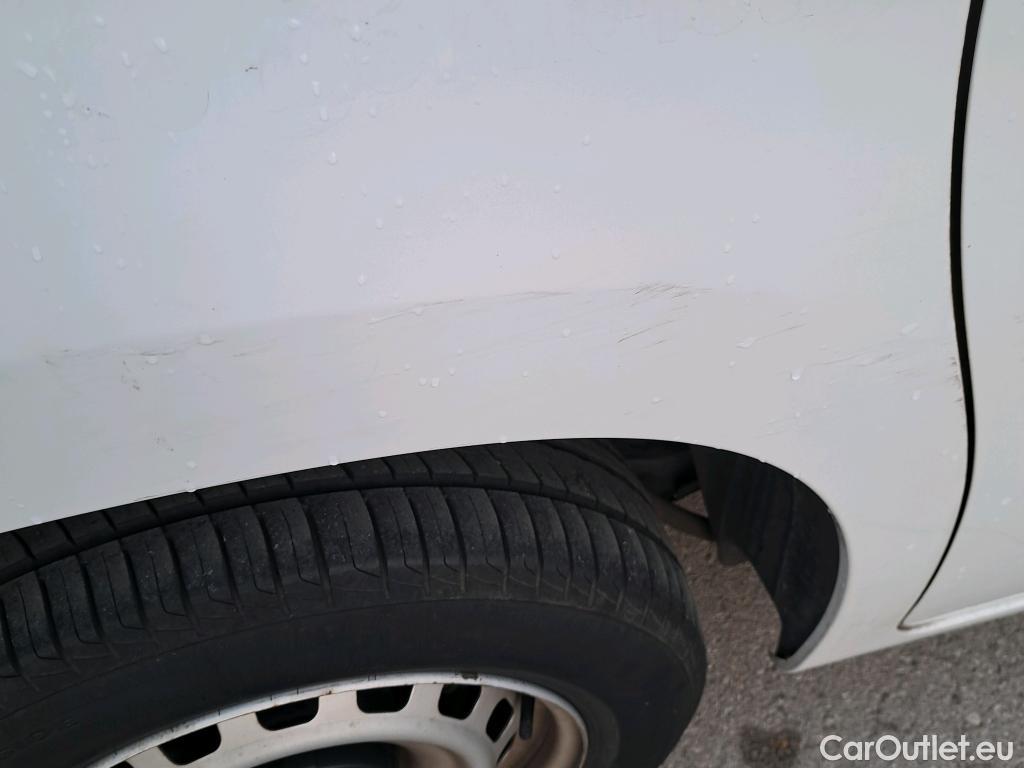  Citroen  Berlingo CITROEN  / 2018 / 4P / furgón derivado de turismo Talla M BlueHDi 100 #6