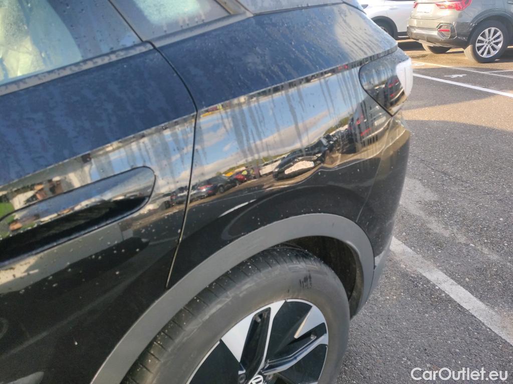  Volkswagen  ID.4  128 kW Pro 77kWh #17