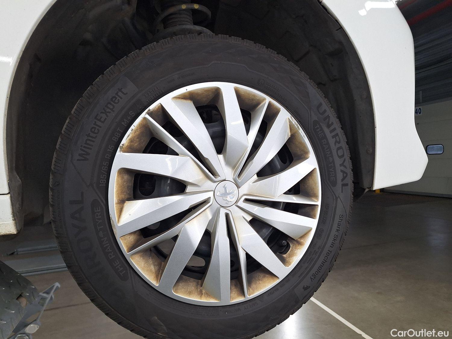  Peugeot  208 Peugeot,  '19, Peugeot  1.5 BlueHDi 100 MAN6 S&S Active 5d #1