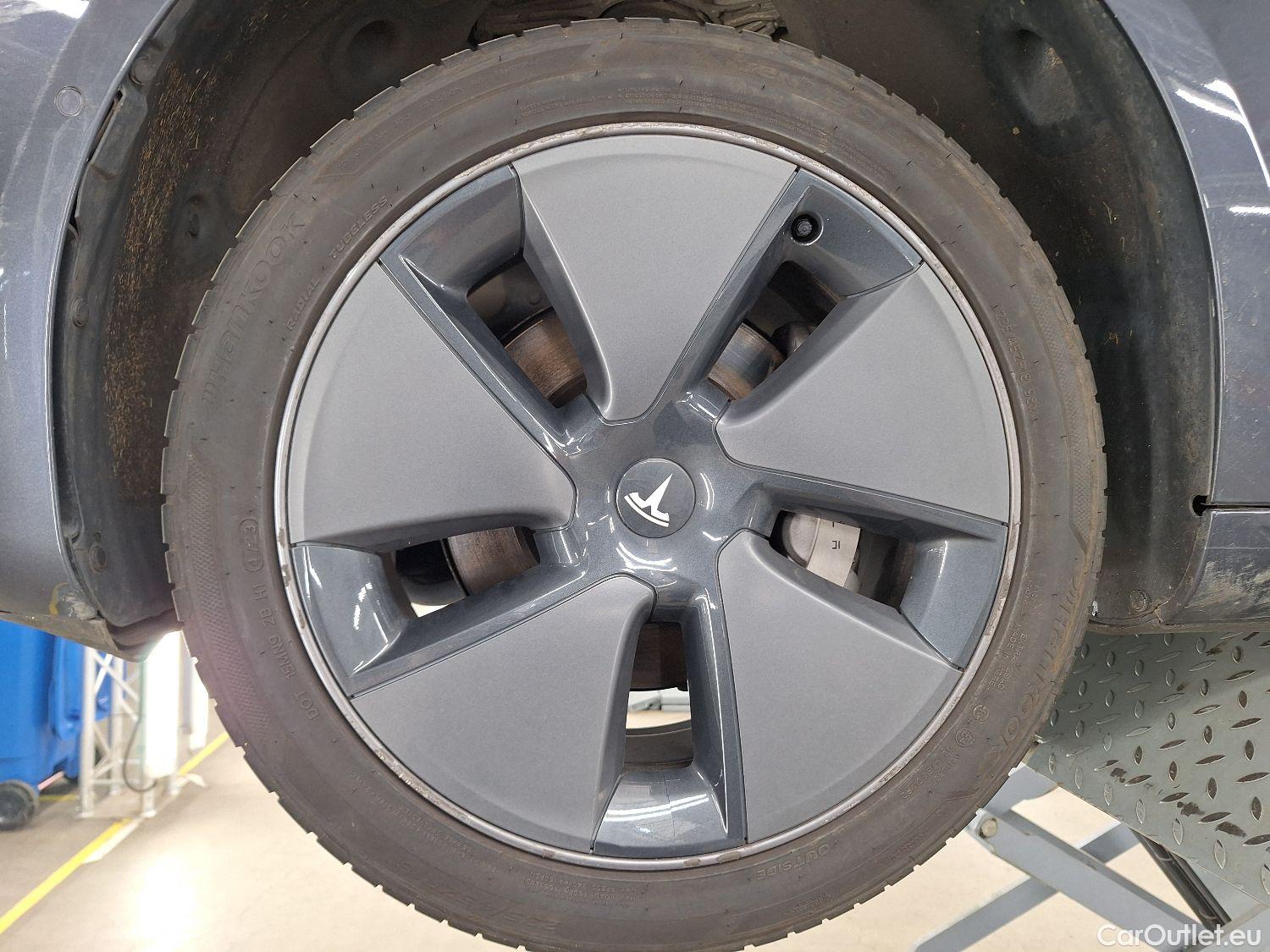  Tesla  Model 3 Tesla,  '18 BEV, Tesla  Long-Range Dual Motor AWD 4d #21