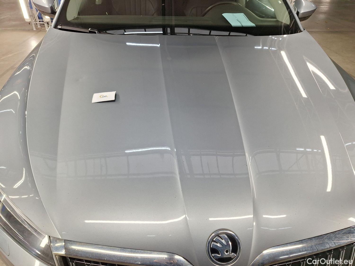  Skoda  Superb Skoda,  Combi FL'19, Skoda  Combi 1.4 TSI iV 160kW DSG6 Style 5d #24