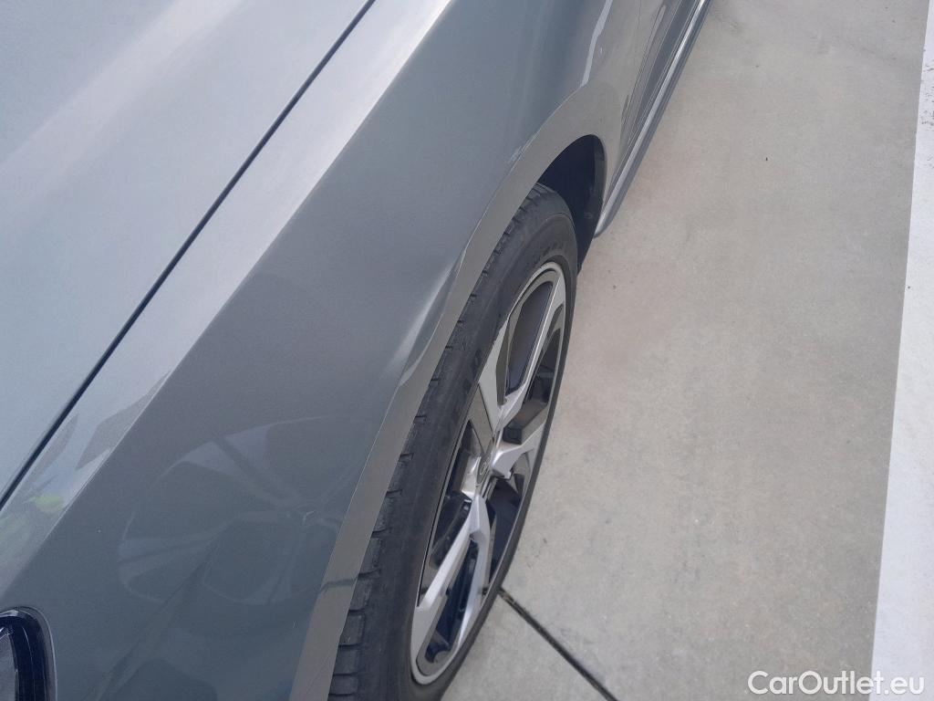  Audi  A1 Sportback AUDI A1 / 2018 / 5P / berlina con portón Sportback Adrenalin 25 TFSI 70kW (95CV)(SP)(SL) #14