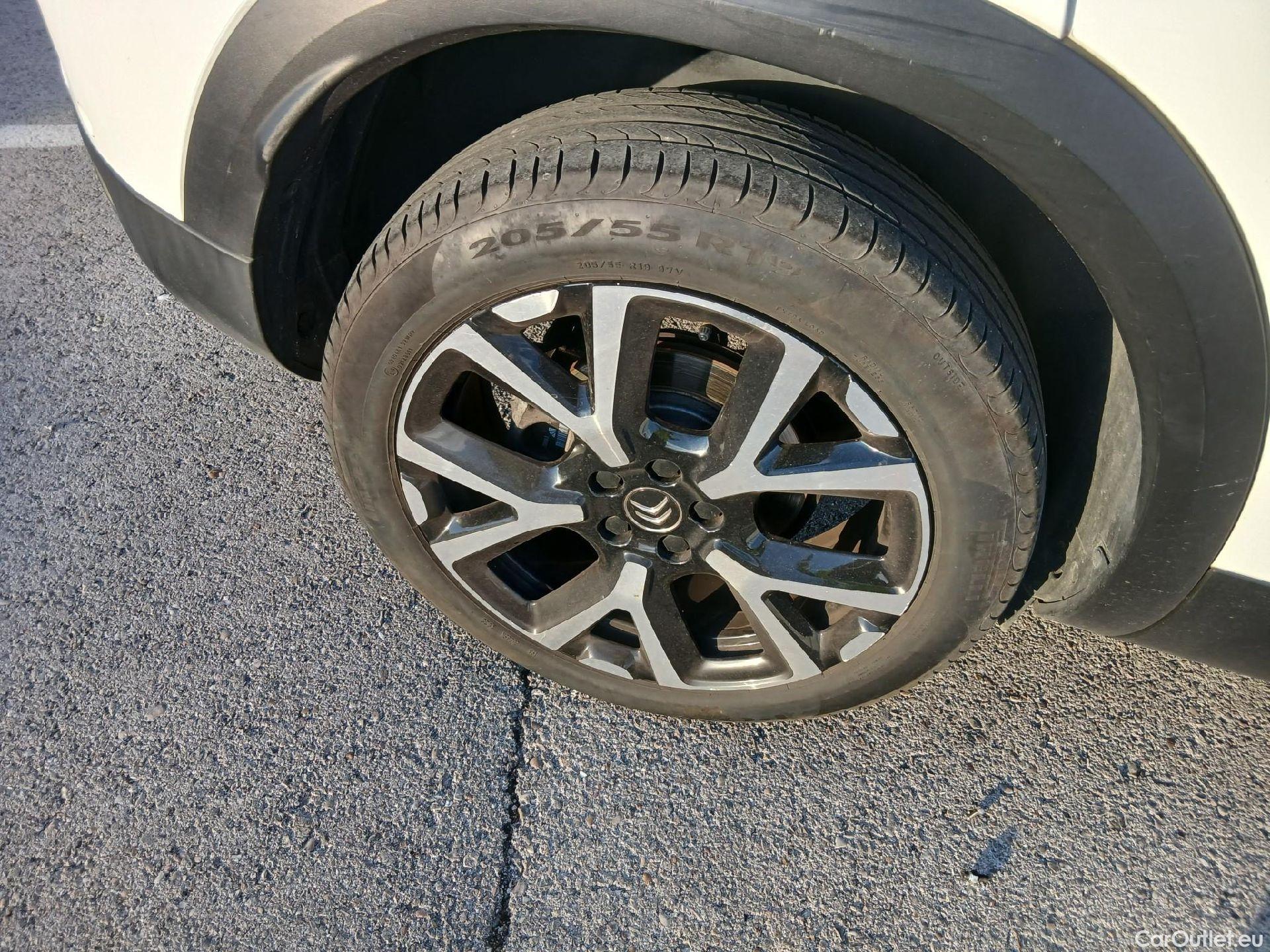  Citroen  C5 CITROEN  Aircross / 2018 / 5P / todoterreno BlueHdi 96kW (130CV) S&S Feel (AC) #5