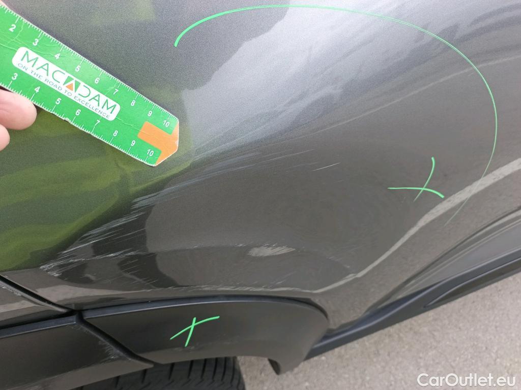  Nissan  Juke NISSAN  / 2019 / 5P / crossover DIG-T 84 kW N-Design Chic #2