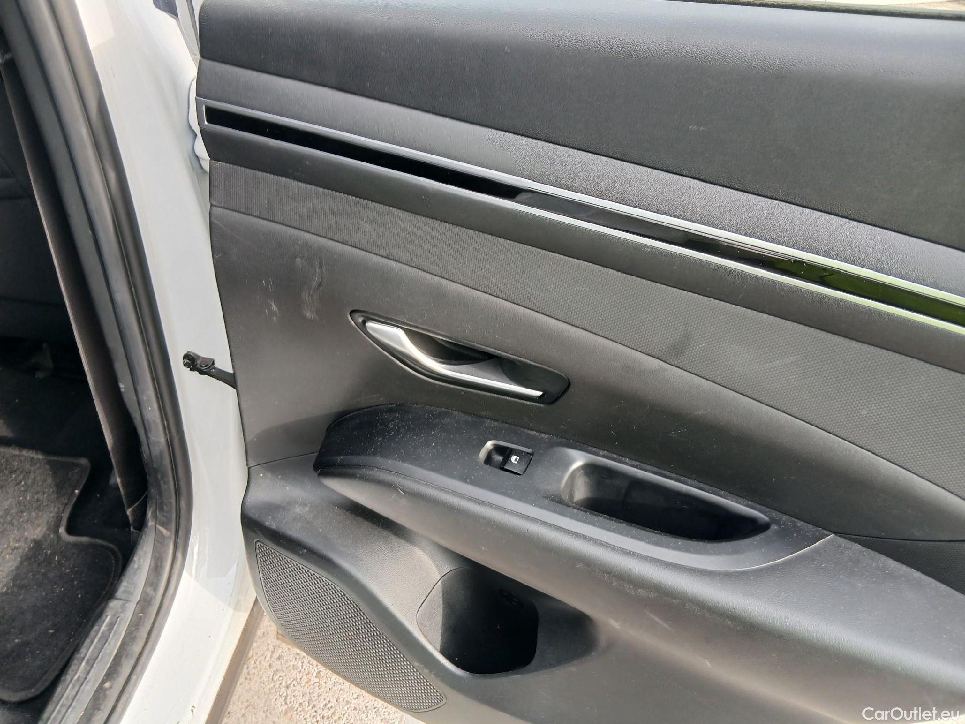  Hyundai  Tucson HYUNDAI  / 2020 / 5P / todoterreno 1.6 CRDI 100kW (136CV) 48V Maxx DCT #9