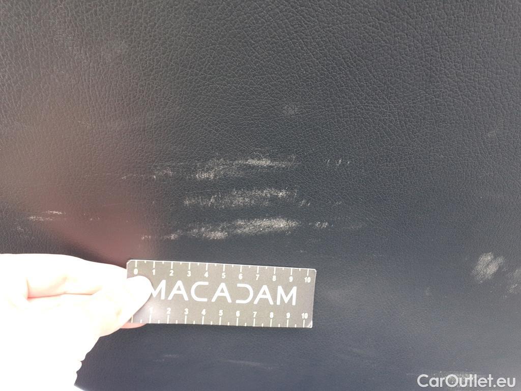  Mercedes  GLB MERCEDES-BENZ  / 2019 / 5P / todoterreno 2.0  200 D DCT 110KW (150CV) (AC) #17